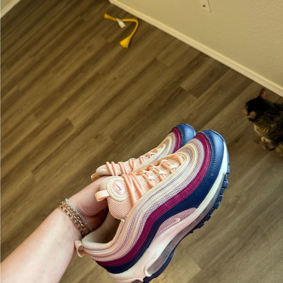 Women’s Nike Air Max 97 - Picture 2 of 3